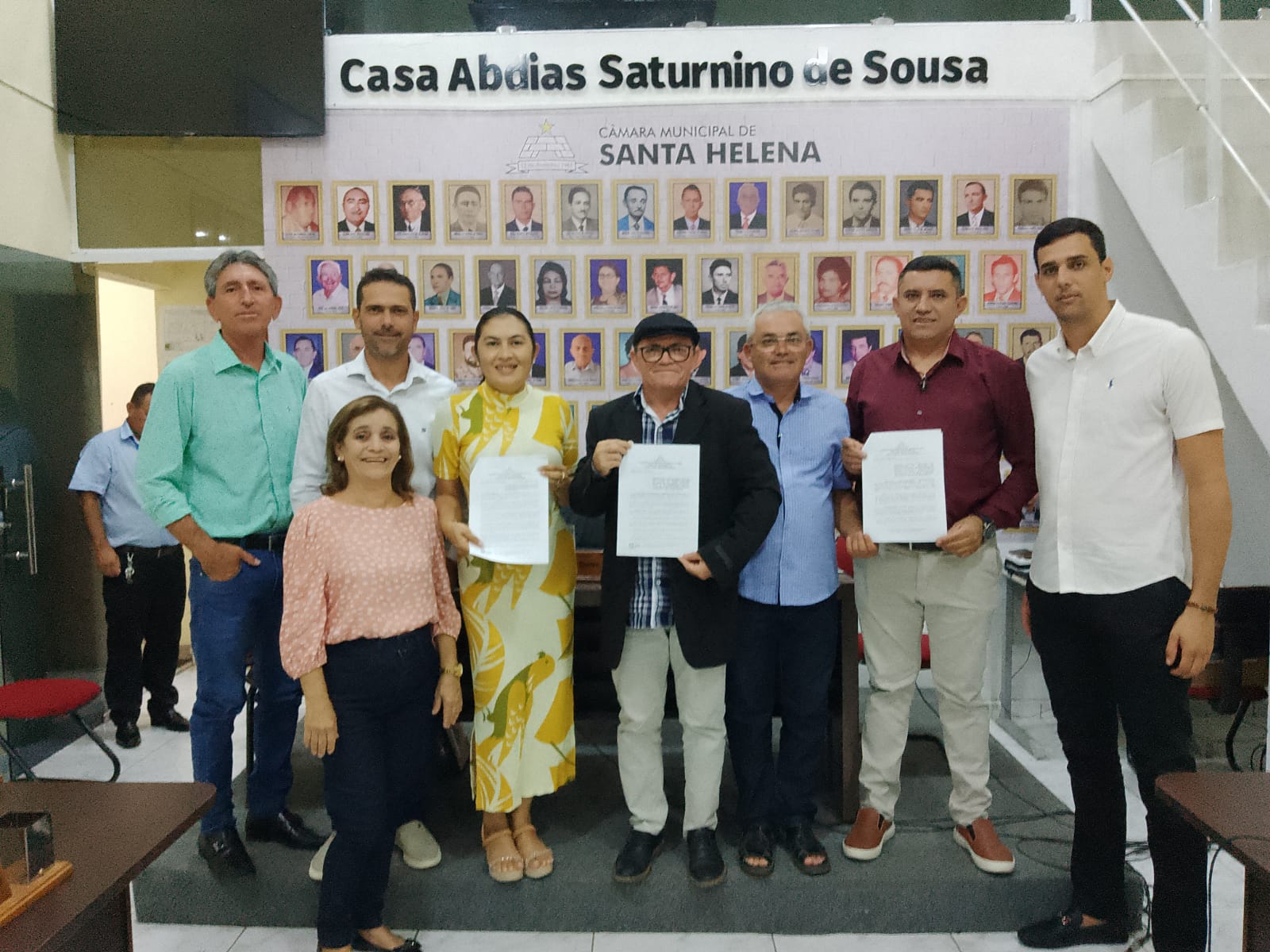 A Câmara Municipal de Vereadores realizou Sessão Extraordinária, ontem (24) de janeiro, apreciando três importantes projetos.